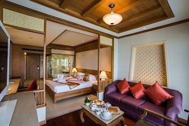 Honeymoon Deluxe Room