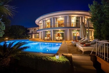VIP Villa