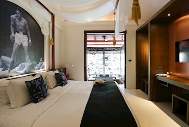 Deluxe Balcony Suite