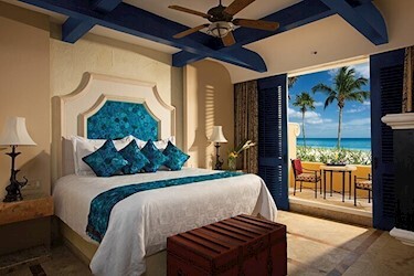 Romance Ocean Front One Bedroom Suite with Plunge Pool