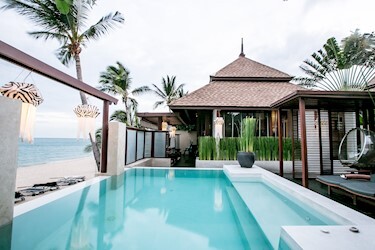 Beachfront Grand Pool Villa