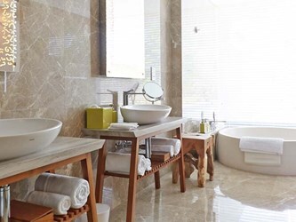 Beach Front Pool Suite