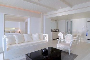 Beachfront Suite