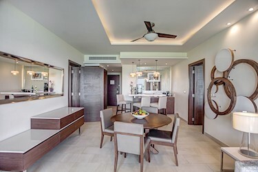 Luxury Presidential one Bedroom ocean view Diamond Club