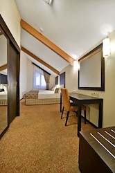 Deluxe Family Suite