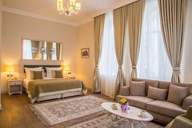 Premier Room