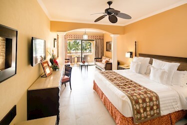 Junior Suite Ocean Front Premium Level
