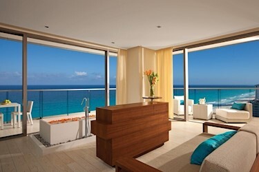 Preferred Club Honeymoon Suite Ocean Front