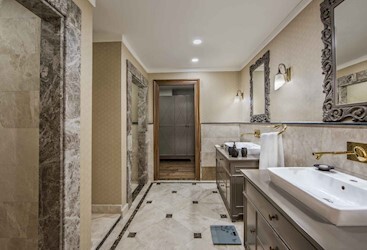 King Suite