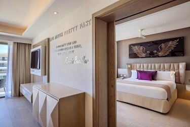 Director`s Suite