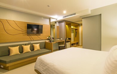 Grand Superior Room