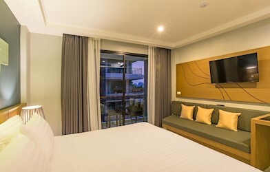 Grand Superior Room