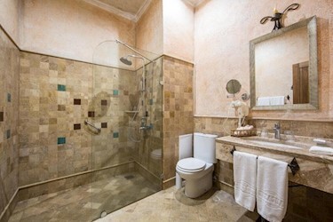Luxe Room