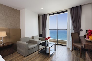 Sea Pearl Suite