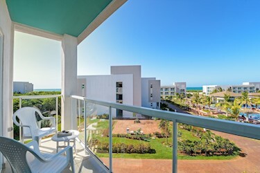 Deluxe Room Pool View