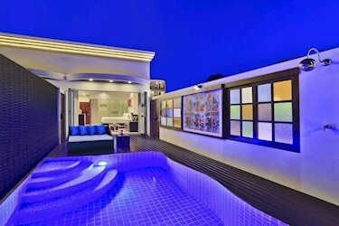 Beachfront Pool Villa