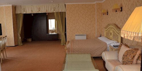 Premium Suite