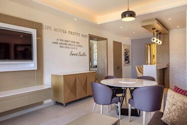 Star Class Director`s Suite