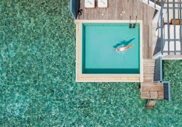 Lagoon Water Pool Villa