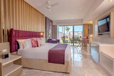 Star Class Producer`s Two Bedroom Suite Swim Up