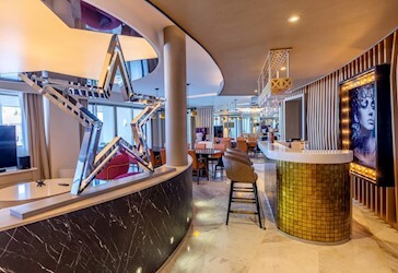 Star Class Producer`s Two Bedroom Suite Swim Up