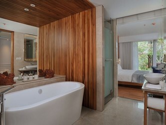 Deluxe Garden View Room