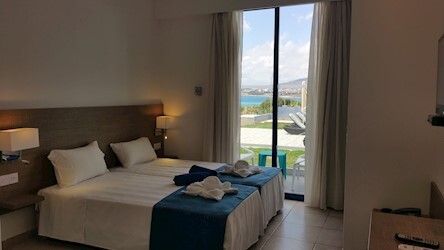 Studio Suite Pool & Sea View