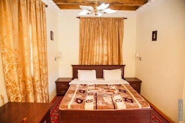 Lux Room