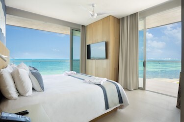 Preferred Club Master Suite Ocean Front