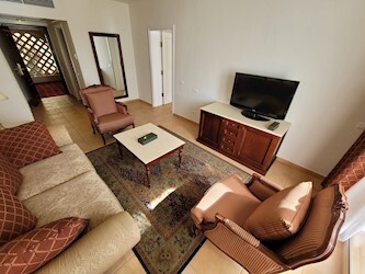 1 Bedroom Executive Pool View Suite