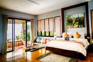 Grand Thai with Natural Ocean View &amp; Spa Bath