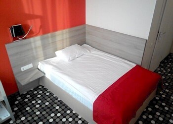 Classic Single Room