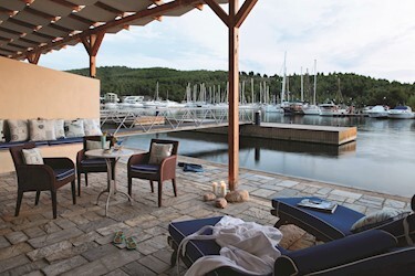 Suite Captain`s Marina Front