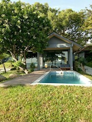 Beachfront Pool Villa