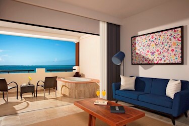 Preferred Club Junior Suite Ocean Front