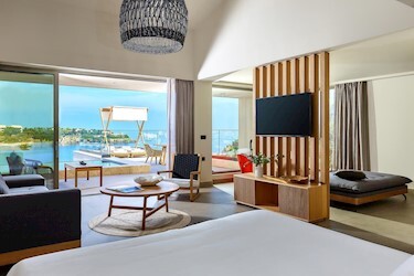 Ruby Suite with Plunge Pool Sea View