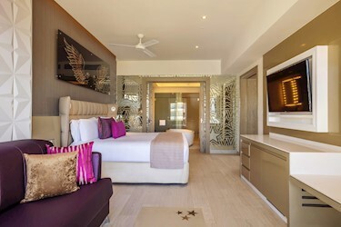 Star Class Director`s Suite Two Bedroom
