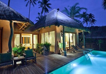 Beachfront Suite Pool Villa