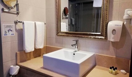 Economy Room