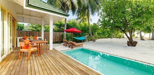 Three Bedroom Beach Villa with Pool