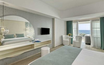 Junior Suite Sea View with Private Jacuzzi