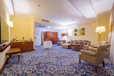 Diplomat Suite