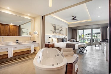 Luxury Junior Suite Ocean View DC