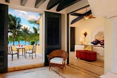 Romance Ocean Front One Bedroom Suite with Terrace