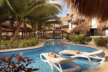 Swim Up Casita Suite