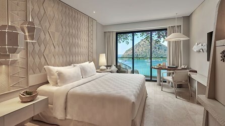 Deluxe Ocean View Room