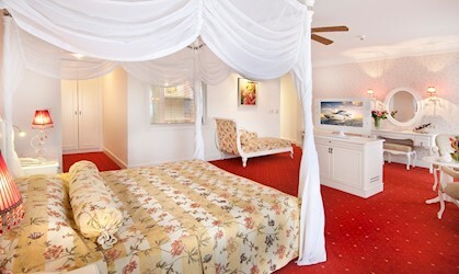 Honeymoon Deluxe Suite