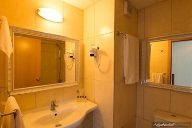 Standard Front Sea View