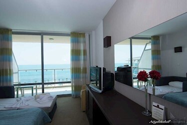 Standard Front Sea View