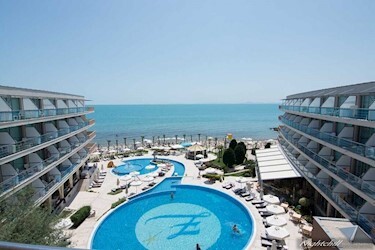 Standard Front Sea View